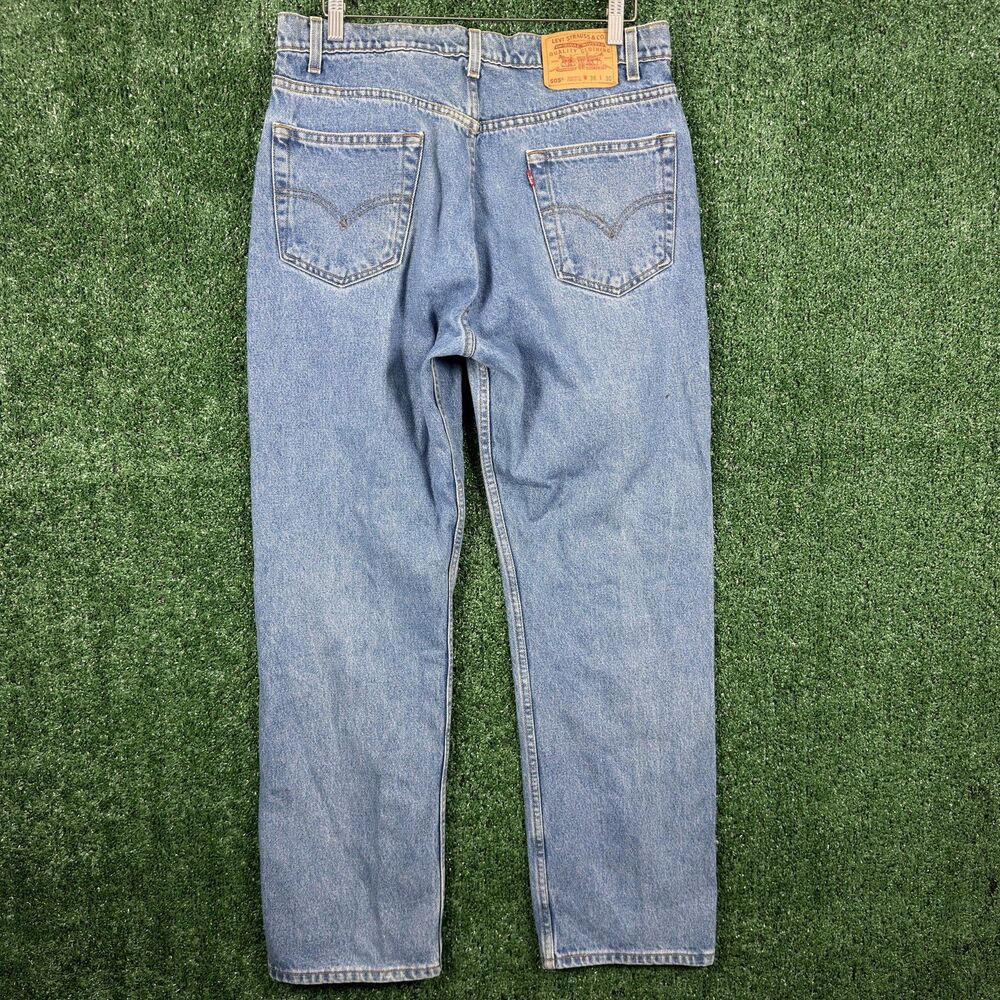 Vintage Levi's 505 Men's Jeans 36x30(33x30) Regular Fit Straight Leg Bat Wing